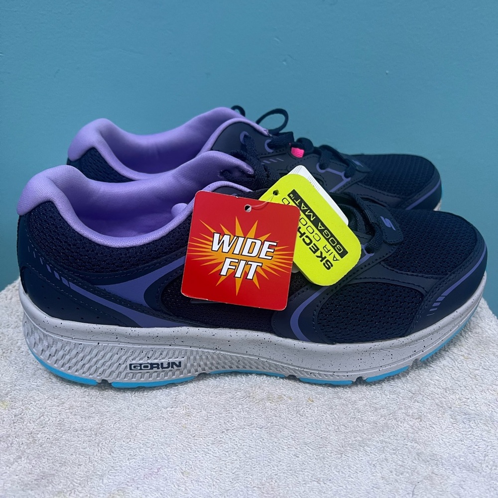 Wide Fit Women's Navy and Lavender Running Shoes